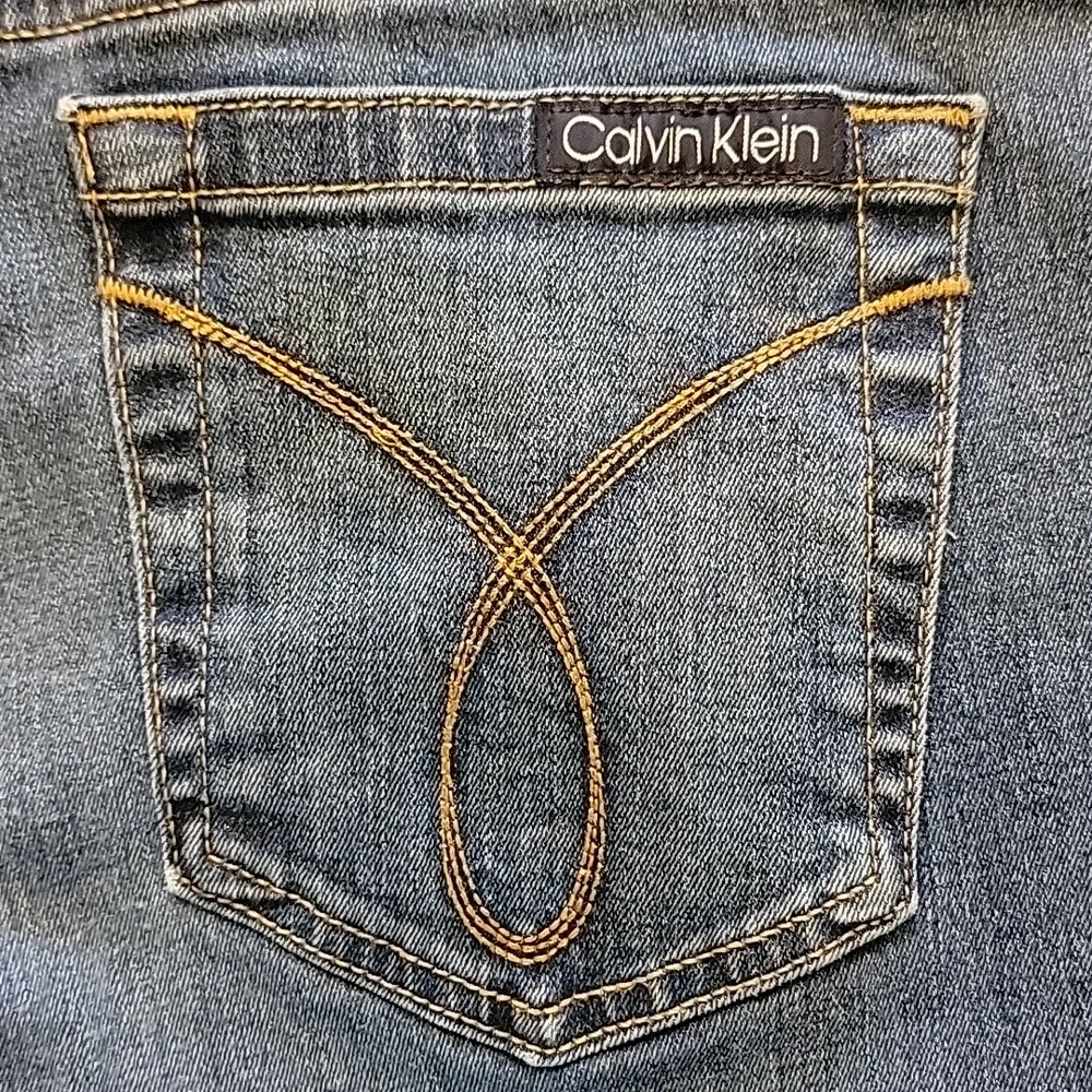 CALVIN KLINE FLARE MEDIUM WASH WOMENS JEANS SIZE 10X32 - Picture 5 of 9